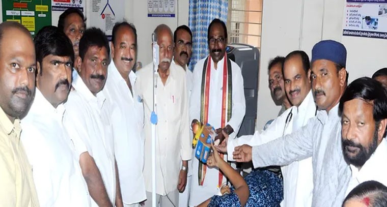 కోదాడలో ఘనంగా మంత్రి ఉత్తమ్ జన్మ దిన వేడుకలు