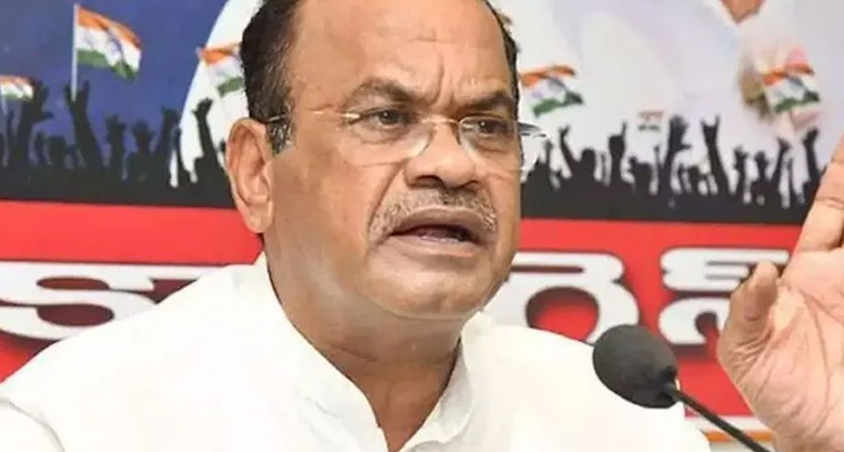 బీఆర్ఎస్ నుంచి కాంగ్రెస్‌లో ఎవరూ చేరలేదు: మంత్రి కోమ‌టిరెడ్డి