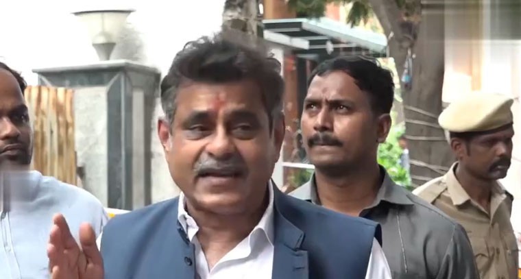 నా భార్య ఫోన్ కూడా ట్యాప్ చేశారు: కొండా విశ్వేశ్వర్‌ రెడ్డి