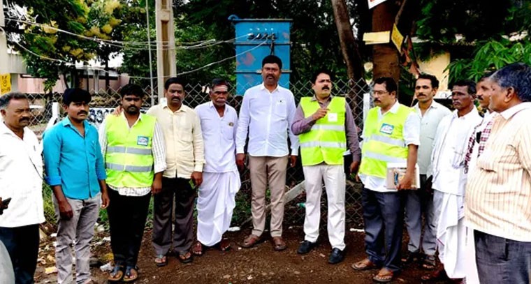 రాయికోడ్ లో విద్యుత్ శాఖ బస్తిబాట: సమస్యల పరిష్కారానికి హామీ
