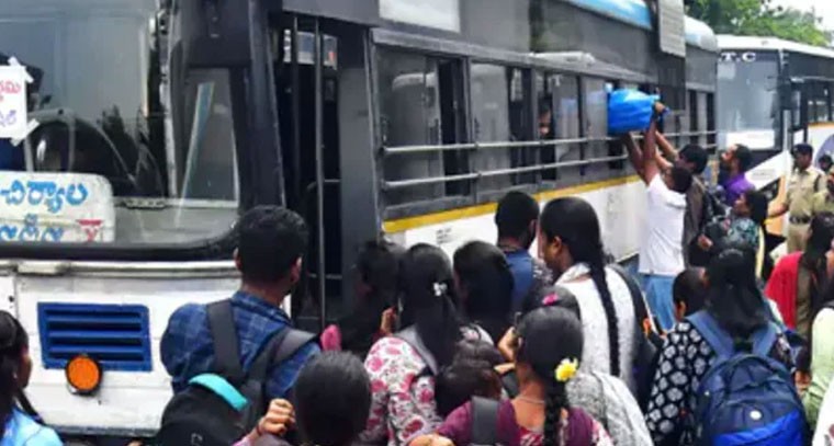 రాఖీ పండగ ఎఫెక్ట్‌.. హైదరాబాద్‌లో కిక్కిరిసిన ఆర్టీసీ బస్టాండ్లు