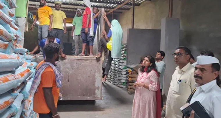 యూరియాను అవసరమైన చోటే ఇవ్వాలి: కలెక్టర్