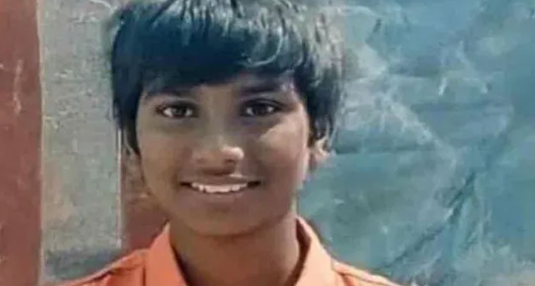 విషాదం.. ఆడుకుంటూనే బాలుడు మృతి