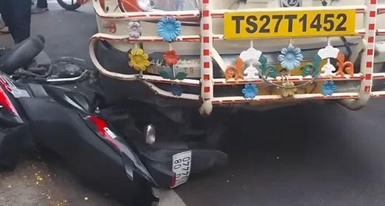 చర్లపల్లిలో ఘోర రోడ్డు ప్రమాదం.. 