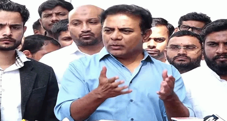 నిరుద్యోగులపై లాఠీఛార్జిని తీవ్రంగా ఖండించిన కేటీఆర్