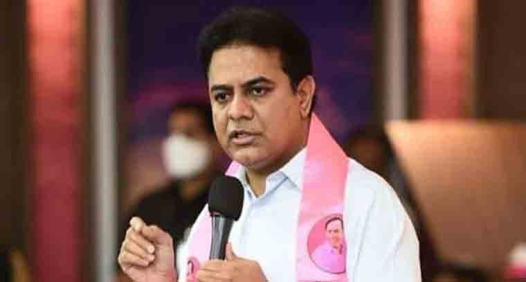 కేంద్రం, రాష్ట్రానికి నిధులు ఎందుకు ఎవ్వడలేదో సీఎం అడగరే ?
