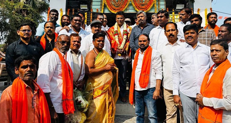 ఆలయాలు ఆధ్యాత్మికతకు, సాంస్కృతిక విలువలకు కేంద్ర బిందువులు : బిఆర్ఎస్ఎల్పీ విప్, ఎమ్మెల్యే కేపీ వివేకానంద్ 