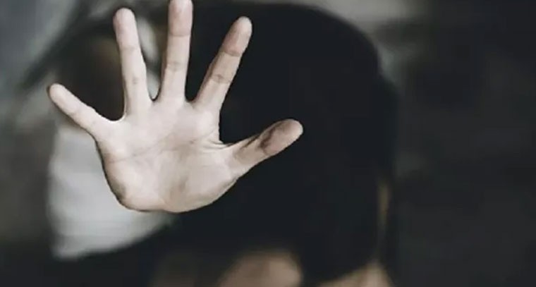 లాడ్జిలో బాలికపై సమూహిక అత్యాచారం.. నలుగురు అరెస్ట్