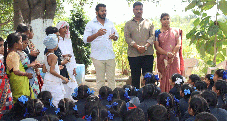 ప్రకృతితో సన్నిహితంగా విద్యార్థుల ఫీల్డ్ ట్రిప్‌లో పాల్గొన్న మాదిరి ప్రిథ్వీరాజ్ 