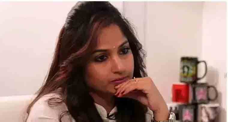 మాధవిలతపై షిరిడి సాయి భక్తుల ఆగ్రహం 
