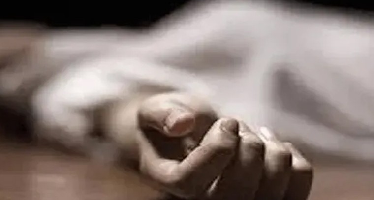 భర్తపై అలిగి మహిళ ఆత్మహత్య