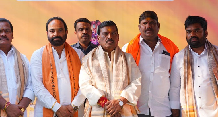 మల్లన్న స్వామి ఆశీస్సులతో ప్రజలందరూ చల్లగా ఉండాలి :  ఎమ్మెల్యే గూడెం మహిపాల్ రెడ్డి 