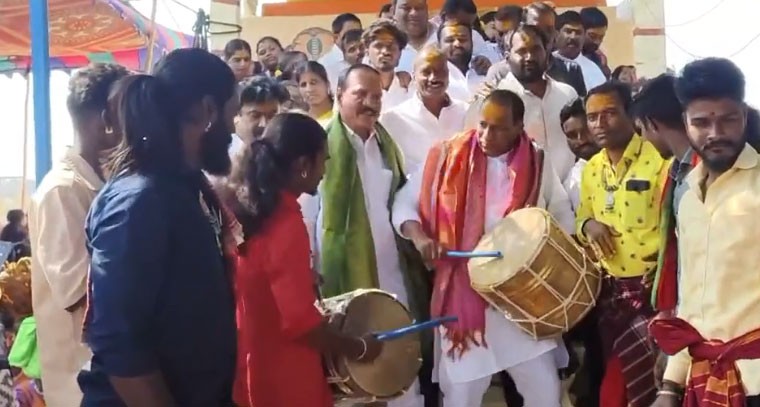 మల్లన్న జాతరలో పాల్గొన్న మల్లారెడ్డి