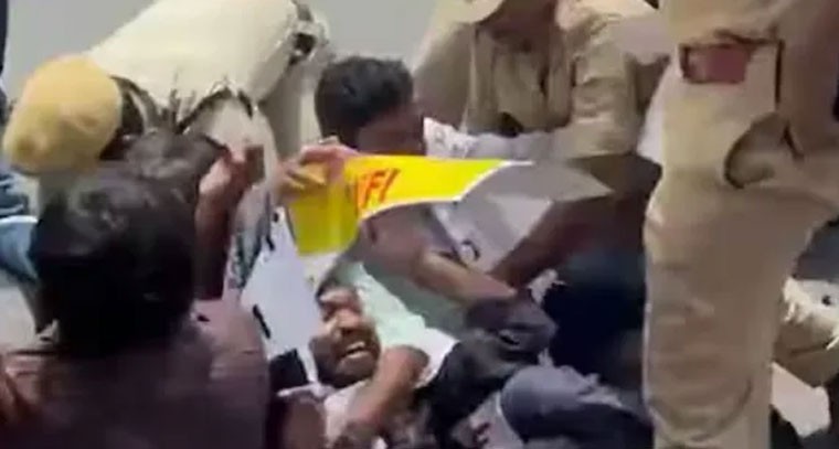 ప్రభుత్వానికి కంట్లో నలుసుగా నిరుద్యోగుల డిమాండ్లు!