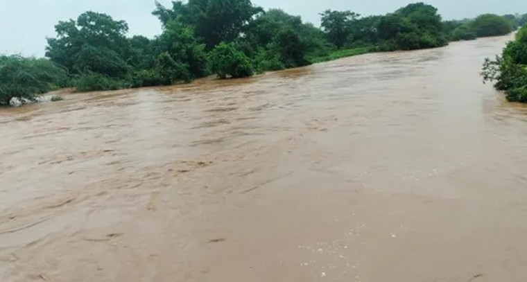 మున్నేరు, ఆకేరు వరద హెచ్చరిక