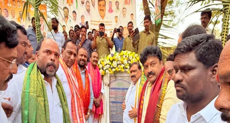 మేడ్చల్ లో అభివృద్ధి పనులకు శంకుస్థాపనలు: రూ. 12 కోట్లకు పైగా నిధులు మంజూరు