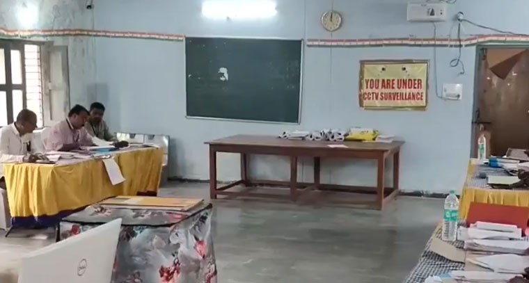 నామినేషన్ల తనిఖీలో ఎన్నికల అధికారులు నిమగ్నం