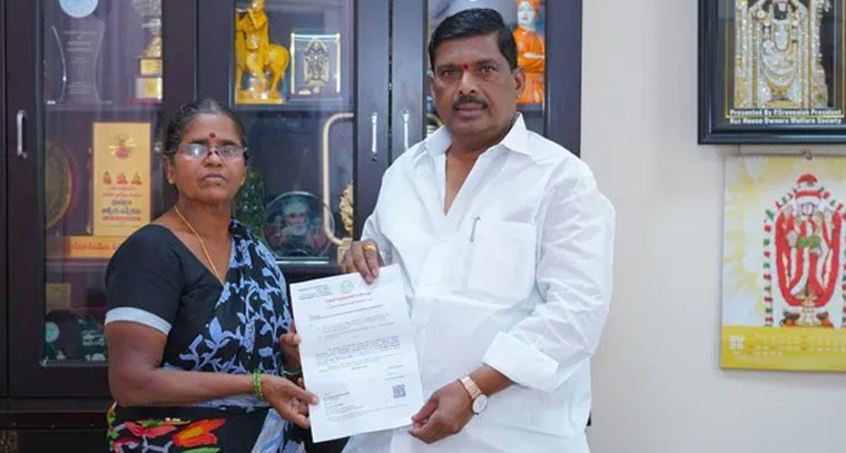 రూ. 2 లక్షల 50 వేల ఎల్ఓసి అందజేసిన ఎమ్మెల్యే