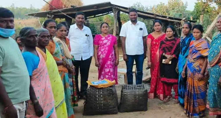 మహిళా సాధికారతకు ప్రభుత్వ చేయూత.. కోళ్ల పెంపకానికి సబ్సిడీ