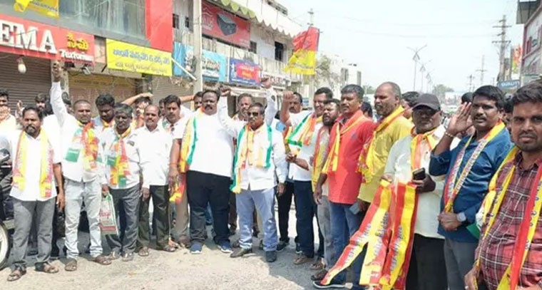 మహబూబ్ నగర్ లో తొలి మేయర్ ఎన్నికపై ఆనందోత్సాహాలు