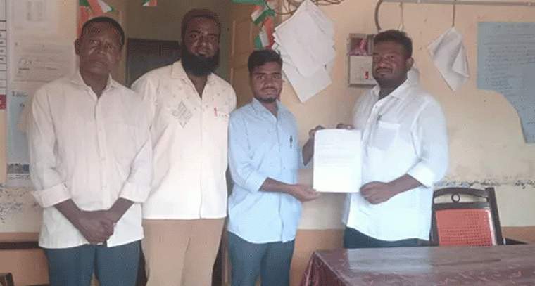 పాఠశాలలో నీటి సమస్య పరిష్కారం కోసం వినతిపత్రం