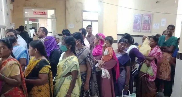 మణుగూరు వంద పడకల ఆస్పత్రి కిటకిట