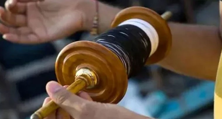 మాంజా ముప్పు.. బాధితుడికి 19 కుట్లు