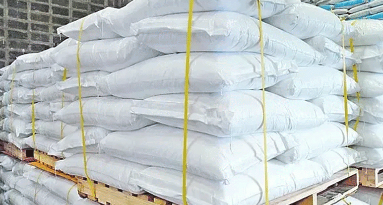 నల్గొండలో యూరియా కష్టాలు.. రైతుల పడిగాపులు, ఆందోళనలు