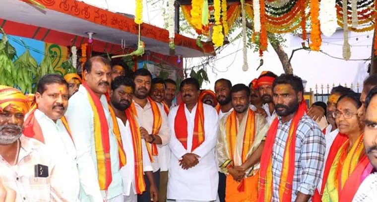 నల్ల పోచమ్మ తల్లి ఆలయ పునఃప్రతిష్ఠ: కొలన్ హన్మంత్ రెడ్డి హాజరు