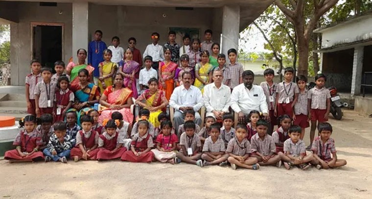 ఘనంగా బ్రాహ్మణ వెల్లంల పాఠశాలలో స్వయం పాలన దినోత్సవం ..