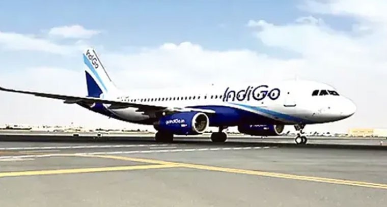 ఇండిగోపై మూడీస్ ఆగ్రహం: విమానాల రద్దుతో ఆర్థిక నష్టం తప్పదని హెచ్చరిక