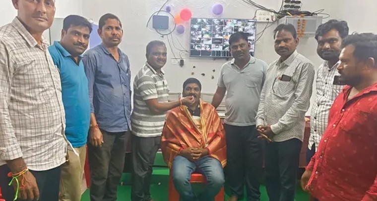 విశ్వకర్మ సంఘం ఆధ్వర్యంలో మాలేపు విష్ణు చారికి సన్మానం