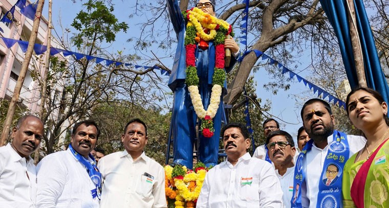 ప్రగతి నగర్‌లో ఘనంగా బాబాసాహెబ్ అంబేద్కర్ విగ్రహావిష్కరణ