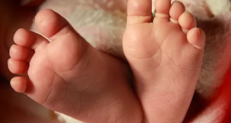 దారుణం.. పసికందు విక్రయం కలకలం