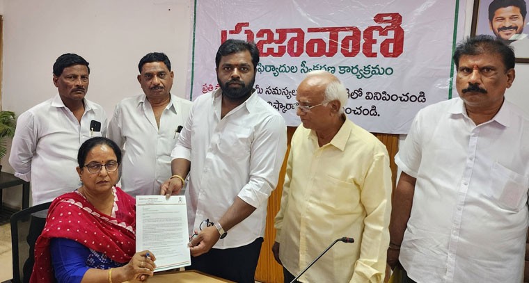 శేరిలింగంపల్లిలో ఫుట్ ఓవర్ బ్రిడ్జిల సమస్యలపై సిఎంసీకి మిరియాల ప్రీతమ్ వినతి