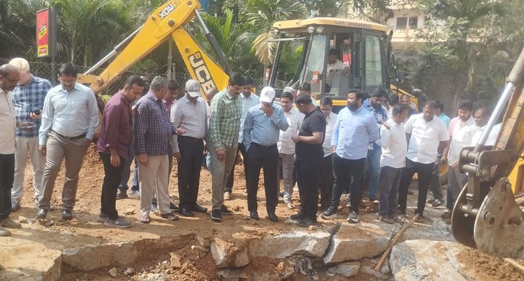 మ‌ర‌మ్మ‌తుల పనులను పరిశీలించిన జలమండలి ఎండీ అశోక్ రెడ్డి