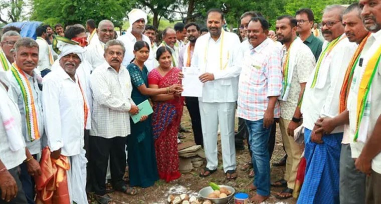  అర్హులైన పేదలకు ఇందిరమ్మ ఇళ్లు: ఎమ్మెల్యే