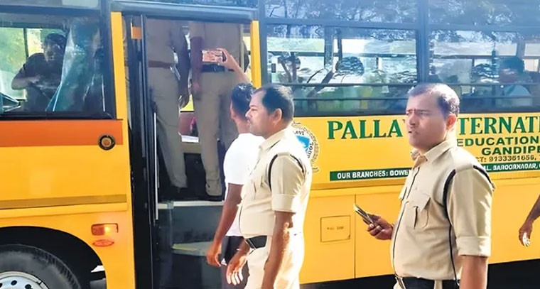 స్కూల్ బస్సుల ఫిట్నెస్ పై తనిఖీలు