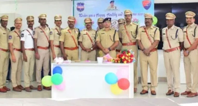 పోలీస్ శాఖ ఎల్లప్పుడూ ప్రజల సేవలో ఉంటుంది ఎస్పీ