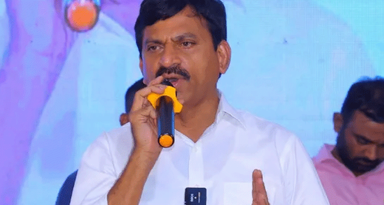 మంత్రి పొంగులేటికి తప్పిన ప్రమాదం