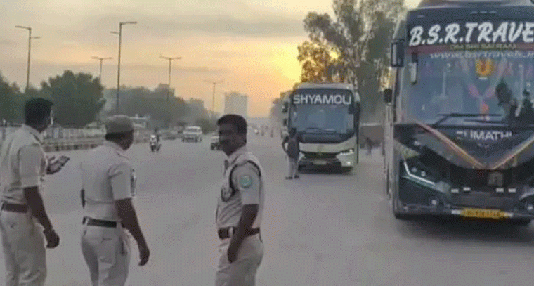 ప్రైవేటు ట్రావెల్స్ పై ఆర్టీఏ అధికారులు కొరడా