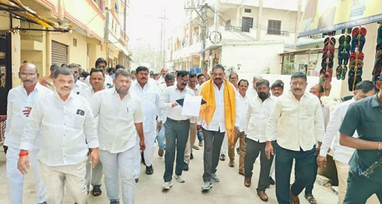 కాటేడాన్ డివిజన్‌లో పర్యటించిన ఎమ్మెల్యే