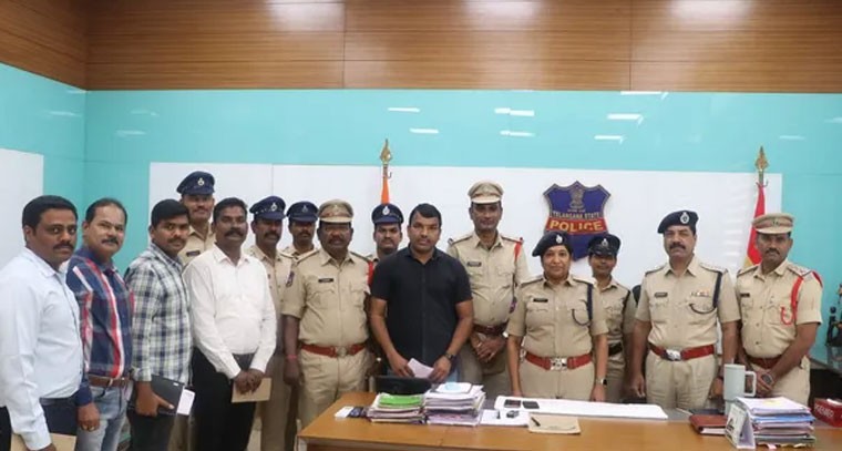 ప్రాపర్టీ రికవరీ చేసినందుకు నగదు రివార్డు