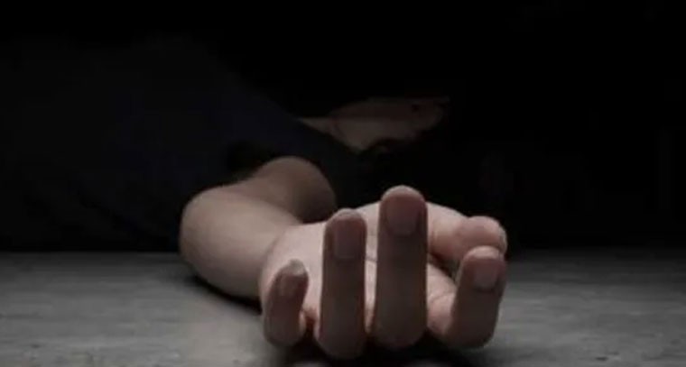 పురుగుల మందు తాగి తల్లీకూతురు ఆత్మహత్య