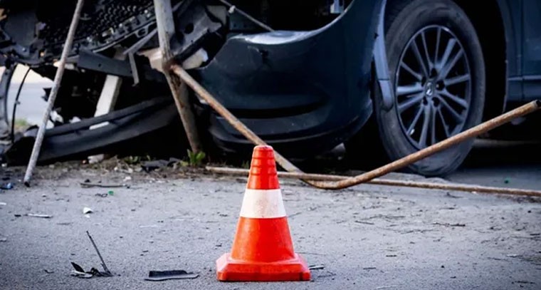 హైదరాబాద్ పీవీ ఎక్స్‌ప్రెస్ హైవేపై రోడ్డు ప్రమాదం