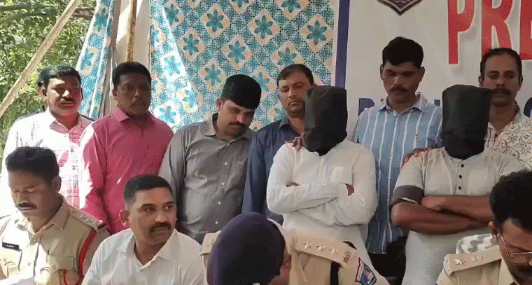 డబ్బులు రెట్టింపు చేస్తానంటూ ఘరానా మోసం.. ముఠా అరెస్టు