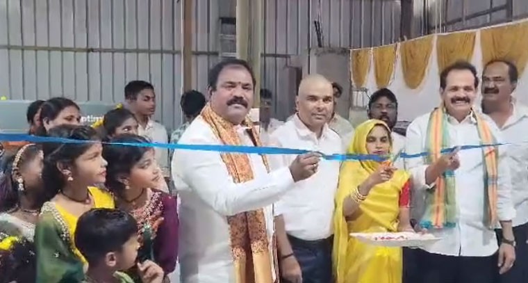  డీకోన్ మోడ్యులర్ ఫ్యాక్టరీ ఇంటీరియర్ డిజైన్ స్టూడియోను ప్రారంభించిన  రాగం నాగేందర్ 