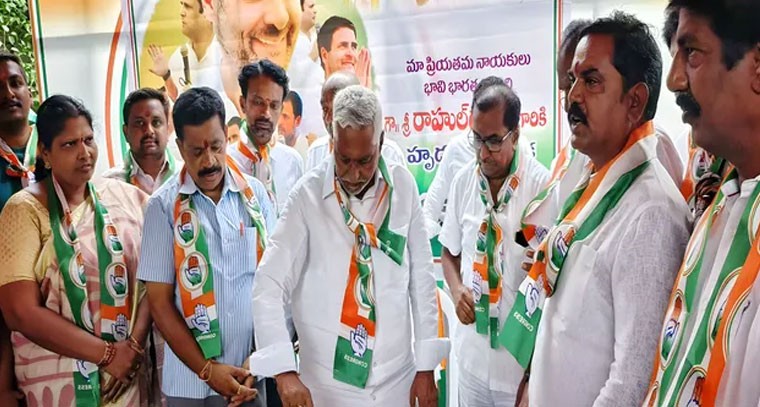 ఘనంగా రాహుల్ గాంధీ జన్మదిన వేడుకలు