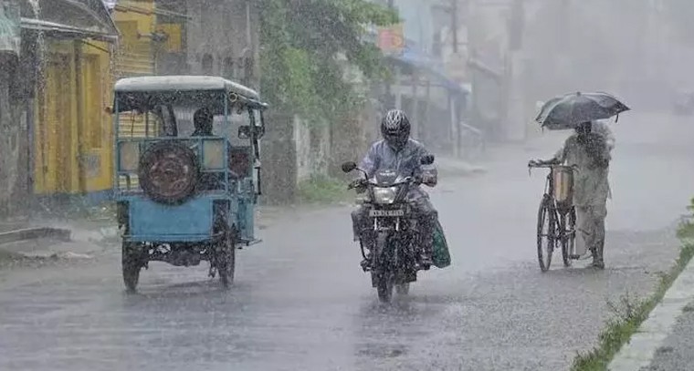 మొంథా తుఫాను ప్రభావం ముగింపు.. కొన్ని ప్రాంతాల్లో నేడు మోస్తరు వర్షాలు

