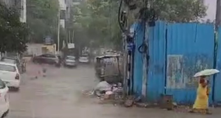 హైదరాబాద్‌లో భారీ వర్షం